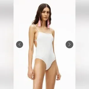 水着・ラッシュガード alexander wang swimwear top white s_wp_666e2b0c8a00e32e6f4f4148.webp
